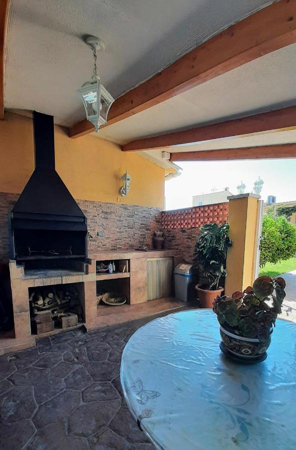 Chalet Vacacional Con Piscina Privada Y Barbacoa Тарагона Екстериор снимка